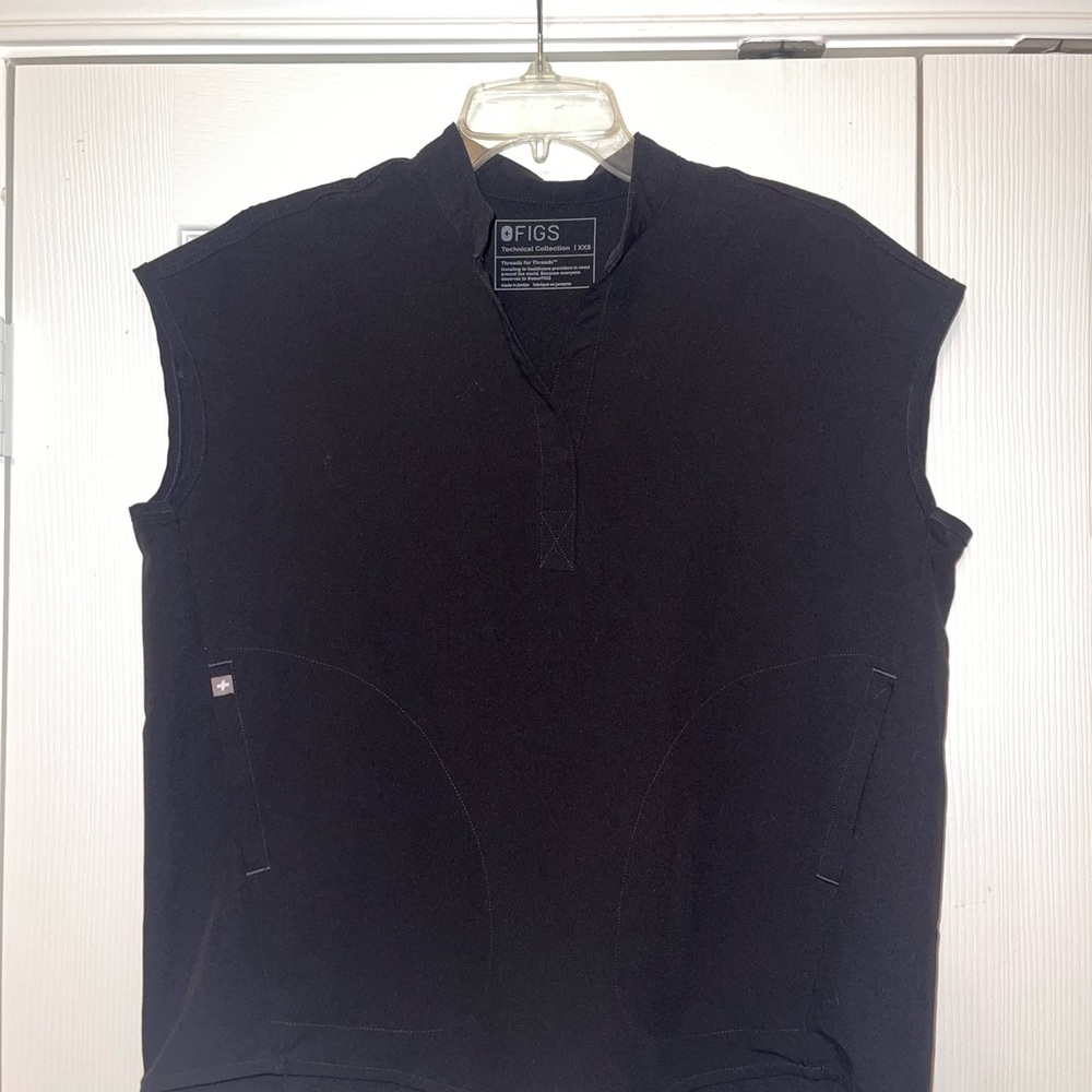 Figs Black Rafaela Scrub Top